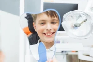 Timeline of children losing baby teeth as they grow Timeline of children losing baby teeth as they grow